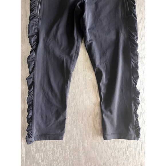 Lululemon Run in the Sun Crop Leggings Size 8-Deep Coal/Wee Are From Space Multi - Picture 5 of 10